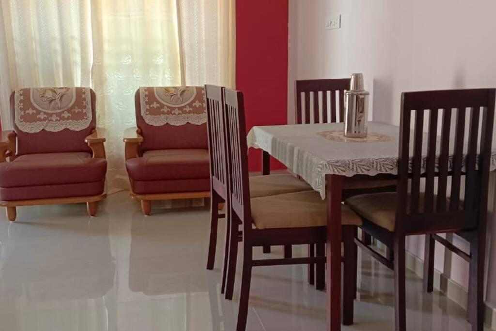 Snow White Home,Bedford Road, ירקאוד מראה חיצוני תמונה